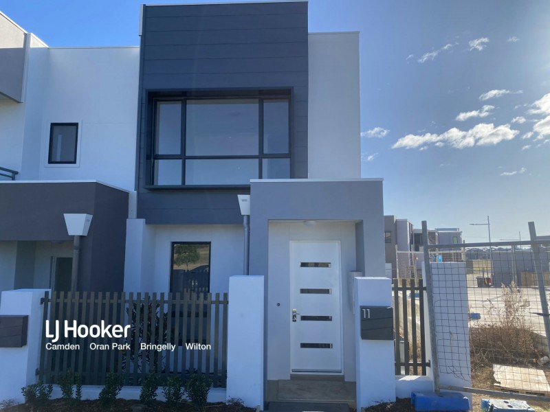 11 O’Toole Avenue, Oran Park NSW 2570