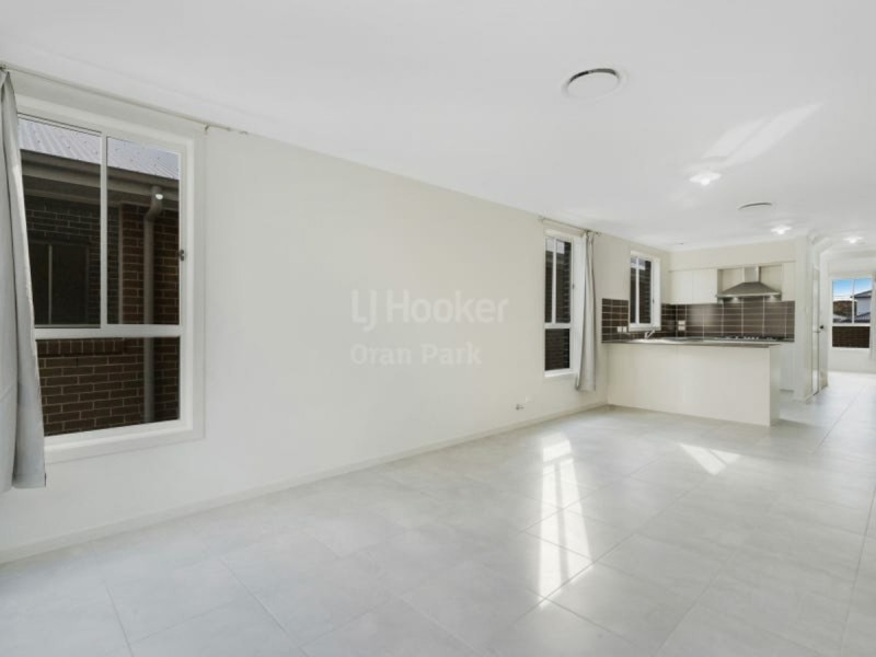 12B Fleece Loop, Oran Park NSW 2570