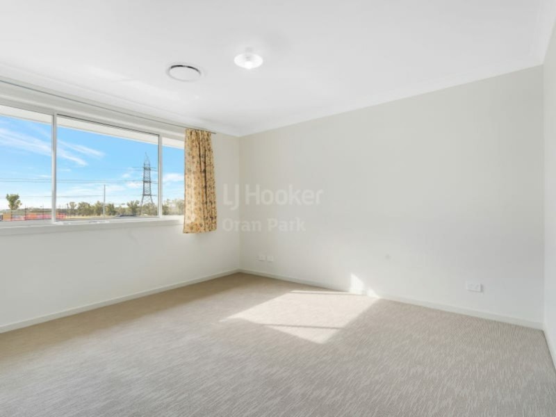 12B Fleece Loop, Oran Park NSW 2570