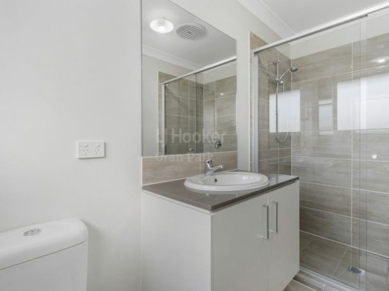 12B Fleece Loop, Oran Park NSW 2570