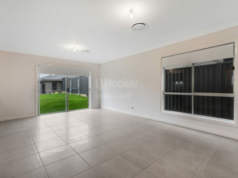 12 Wheat Street, Oran Park NSW 2570