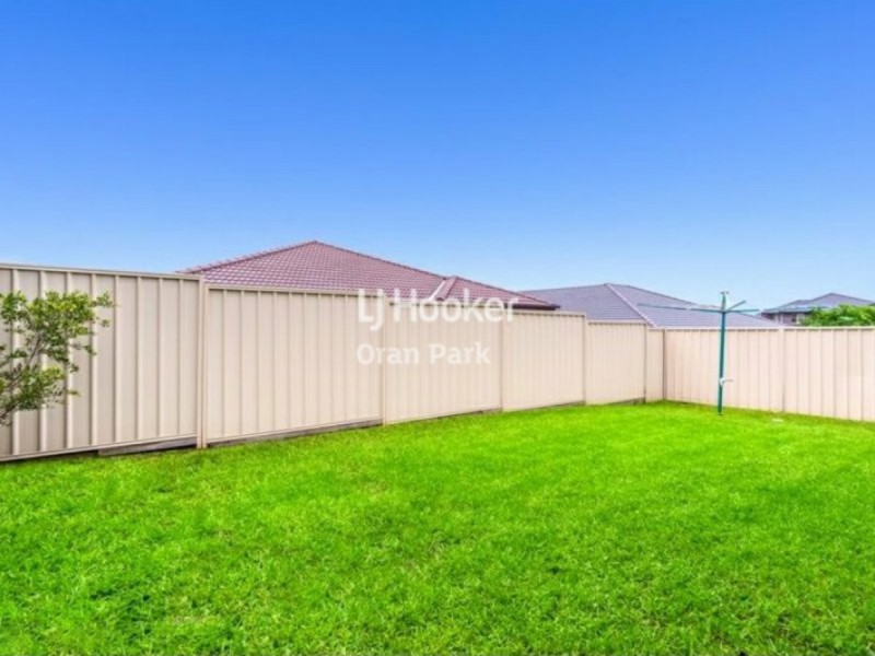 31 Bond Street, Oran Park NSW 2570