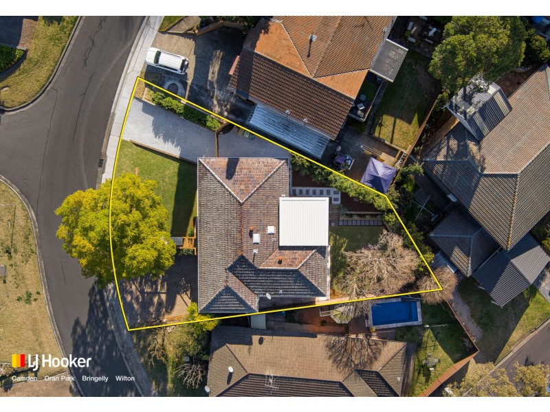 8 Forrest Crescent, Camden NSW 2570