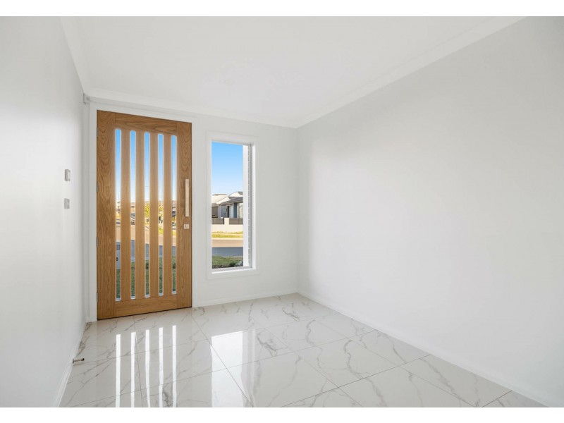 14A Heffernan Street, Catherine Field NSW 2557