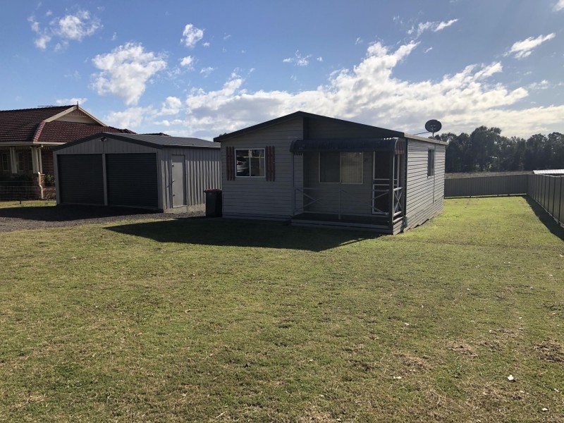27 Bellfield Ave, Rossmore NSW 2557