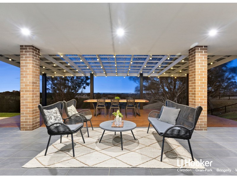 240 Montpelier Drive, The Oaks NSW 2570