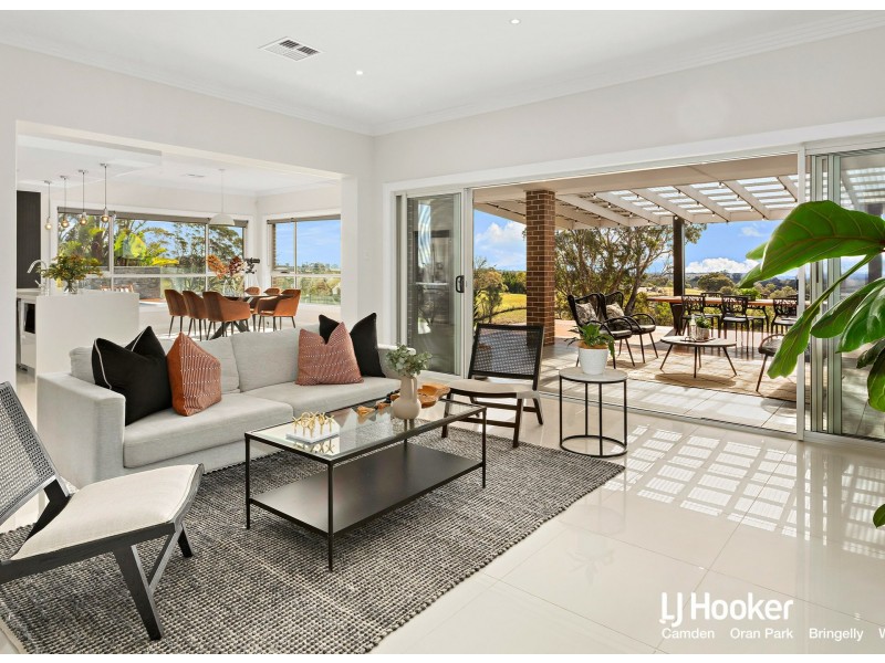 240 Montpelier Drive, The Oaks NSW 2570
