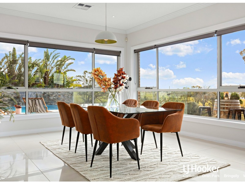 240 Montpelier Drive, The Oaks NSW 2570