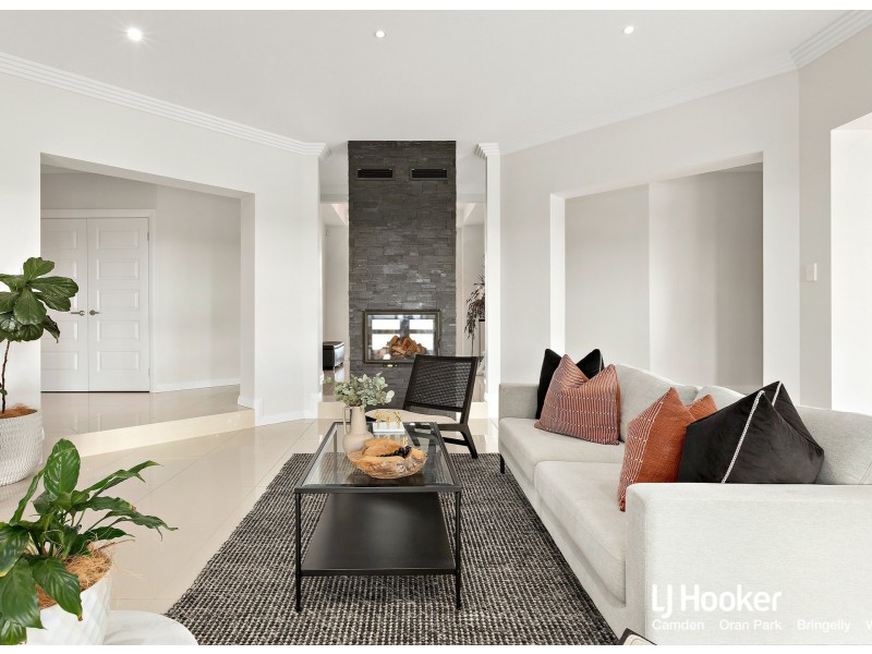 240 Montpelier Drive, The Oaks NSW 2570