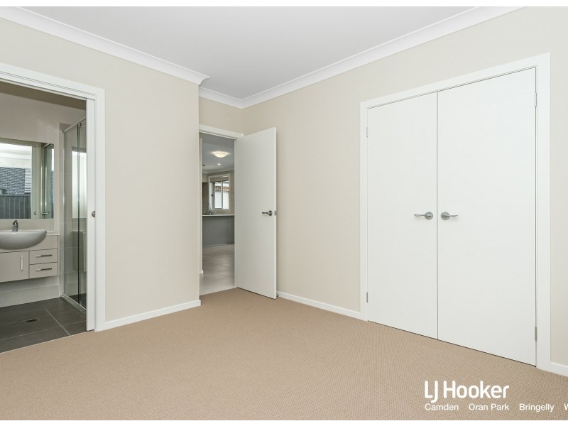 44 Horizon Loop, Oran Park NSW 2570