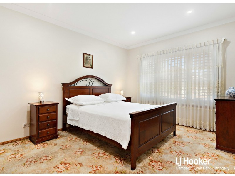 37 Lakeland Circuit, Harrington Park NSW 2567