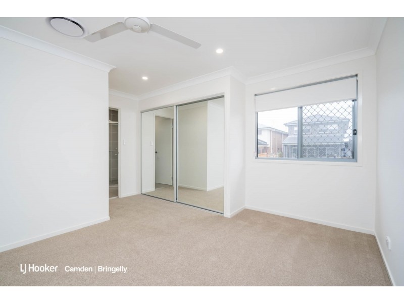 126 Dalmatia Ave, Edmondson Park NSW 2174