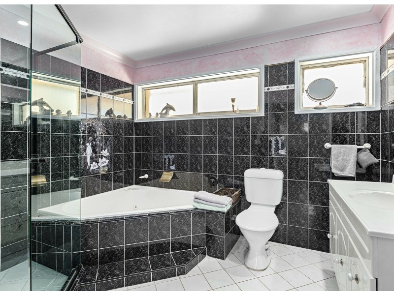 5 Brigalow Avenue, Camden South NSW 2570