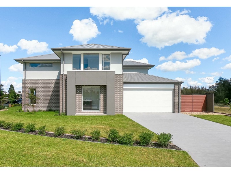 43 Vanderfield Crescent, Oran Park NSW 2570