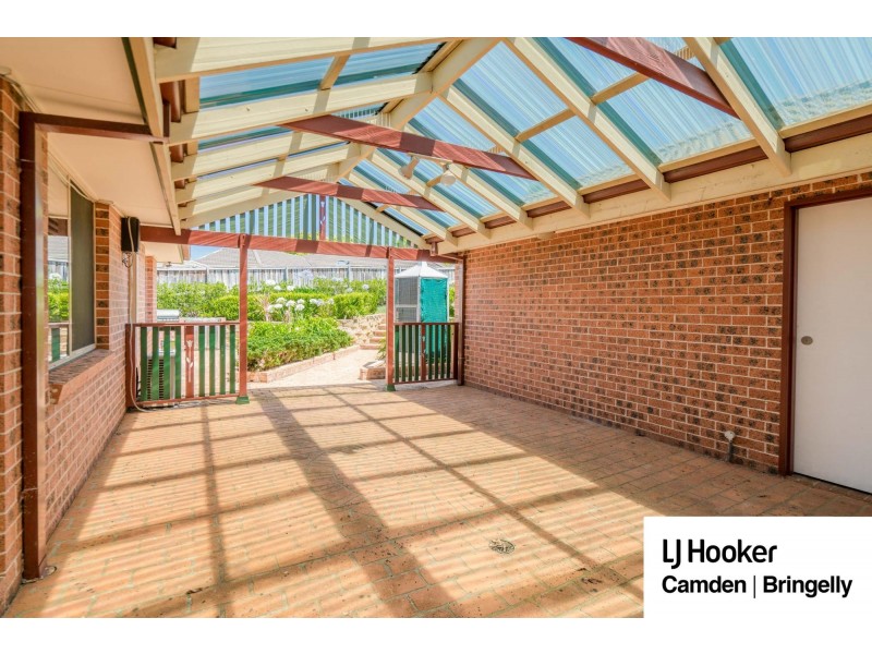 11 Craven Place, Mount Annan NSW 2567