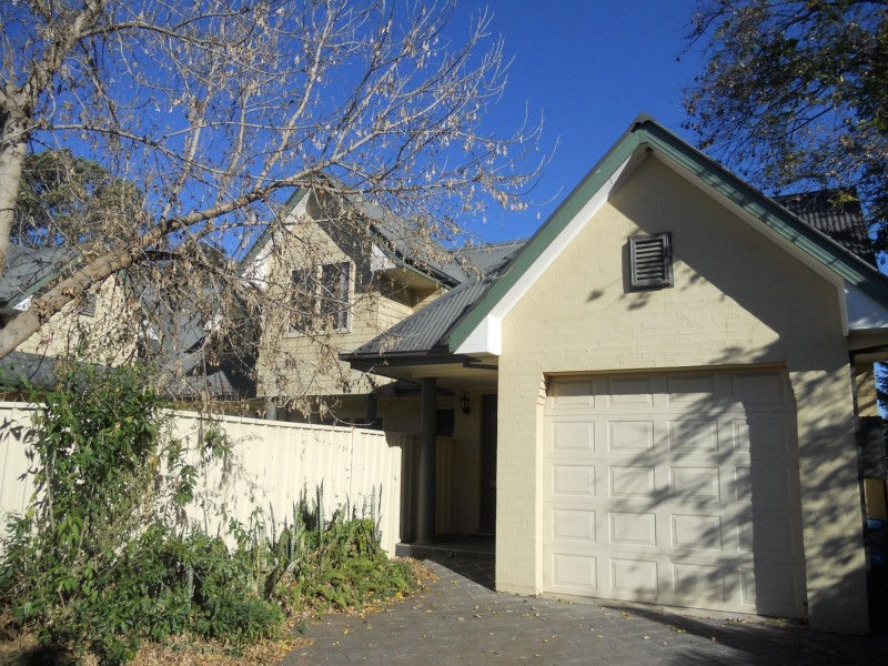 1/60a Harrington Street, Elderslie NSW 2570