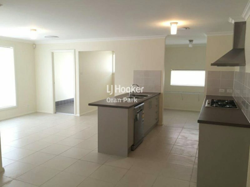 30 Buckingham Loop, Oran Park NSW 2570