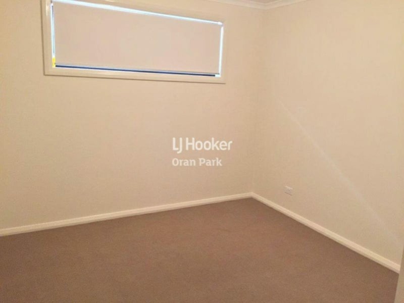 30 Buckingham Loop, Oran Park NSW 2570