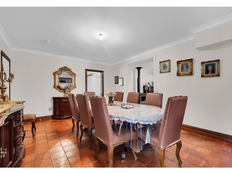 4 Top Ridge Road, Razorback NSW 2571