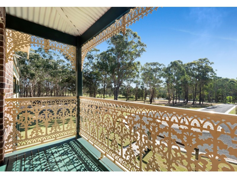 4 Top Ridge Road, Razorback NSW 2571