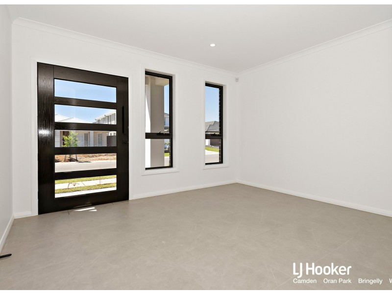 31 Burrough Street, Catherine Field NSW 2557