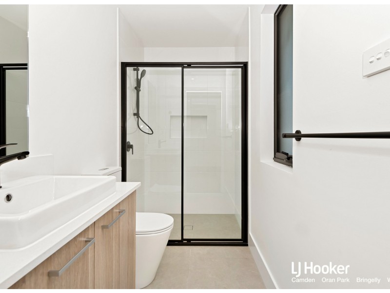 31 Burrough Street, Catherine Field NSW 2557