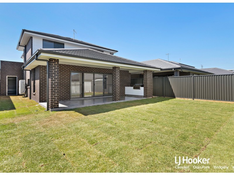 31 Burrough Street, Catherine Field NSW 2557