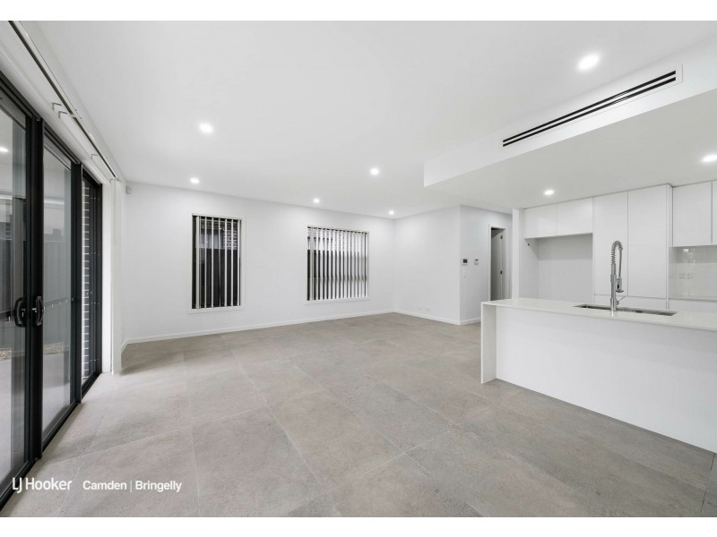 10B Milton Circuit, Oran Park NSW 2570