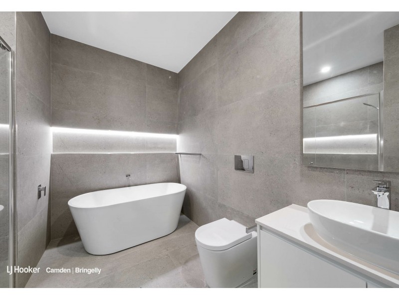 10B Milton Circuit, Oran Park NSW 2570
