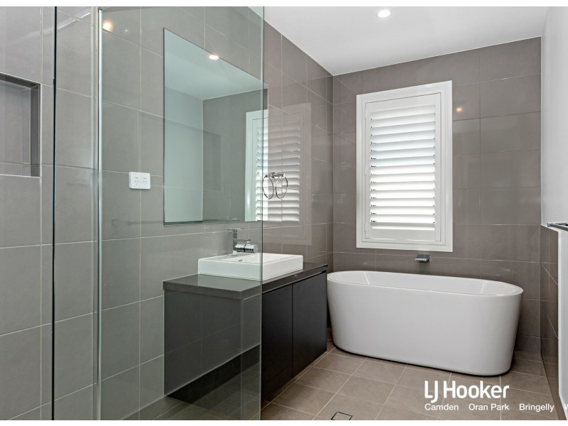 61 Wilhelm Parade, Catherine Field NSW 2557