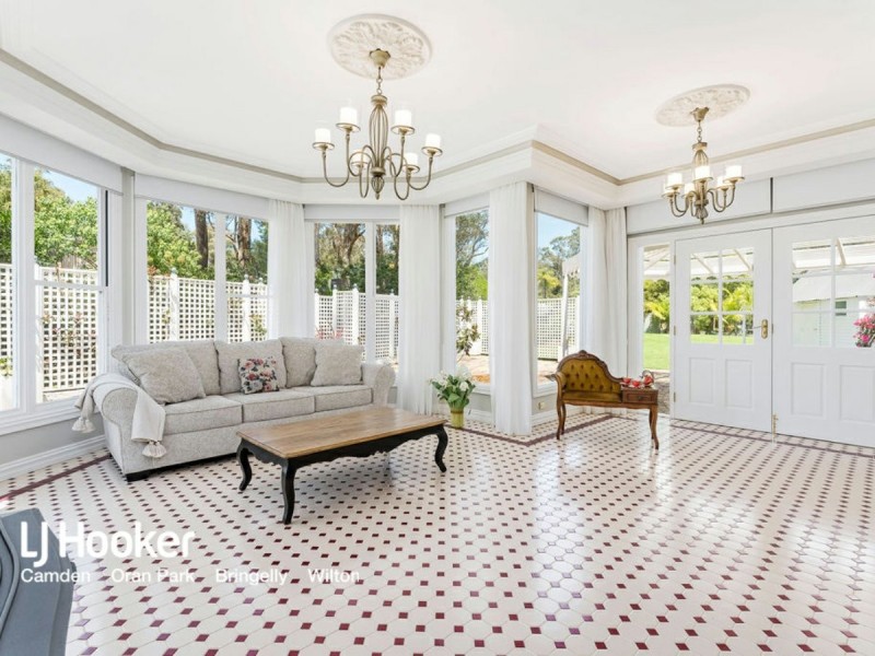 27 Cubitt Drive, Denham Court NSW 2565
