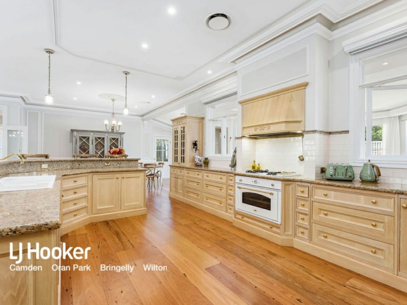 27 Cubitt Drive, Denham Court NSW 2565