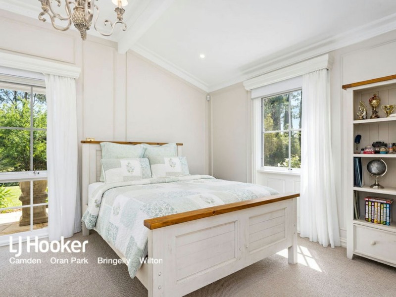 27 Cubitt Drive, Denham Court NSW 2565