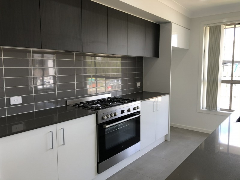 48 Drover Street, Oran Park NSW 2570