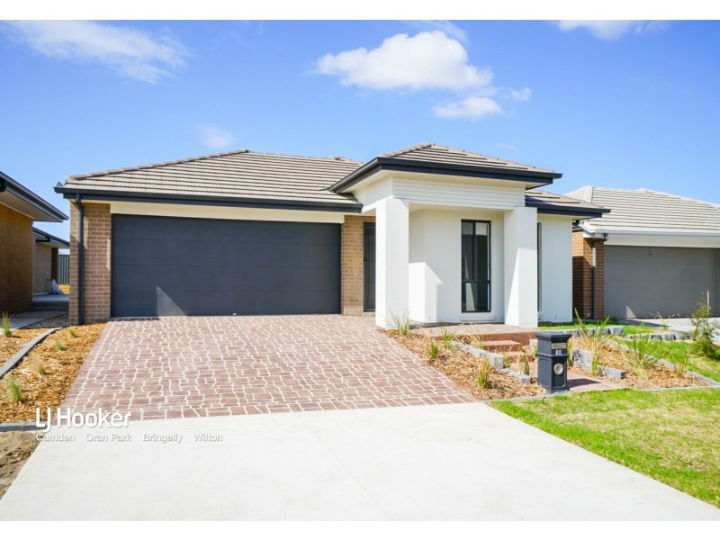 10 Goodluck Circuit, Cobbitty NSW 2570