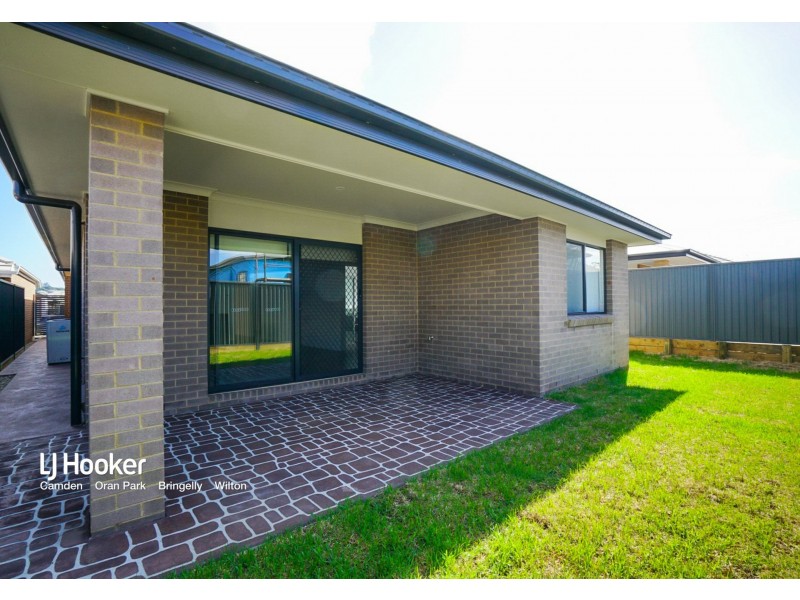 10 Goodluck Circuit, Cobbitty NSW 2570