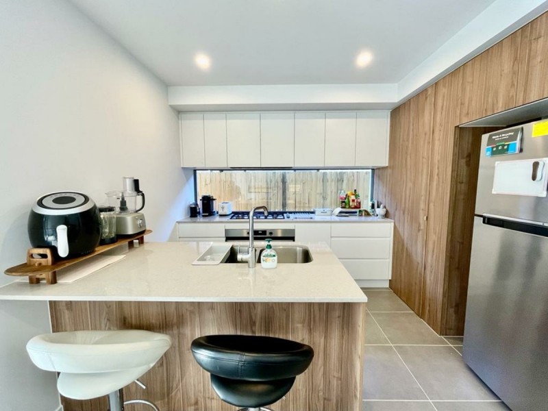 6 Hedge Street, Oran Park NSW 2570