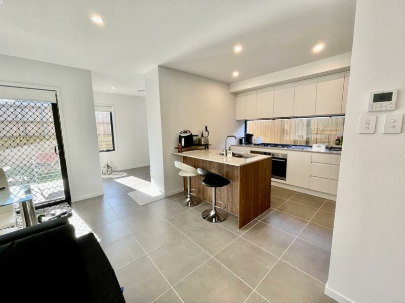 6 Hedge Street, Oran Park NSW 2570