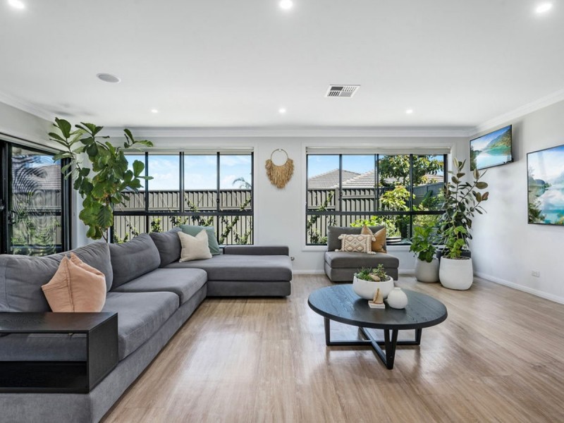 44A – 44B Austen Boulevard, Spring Farm NSW 2570