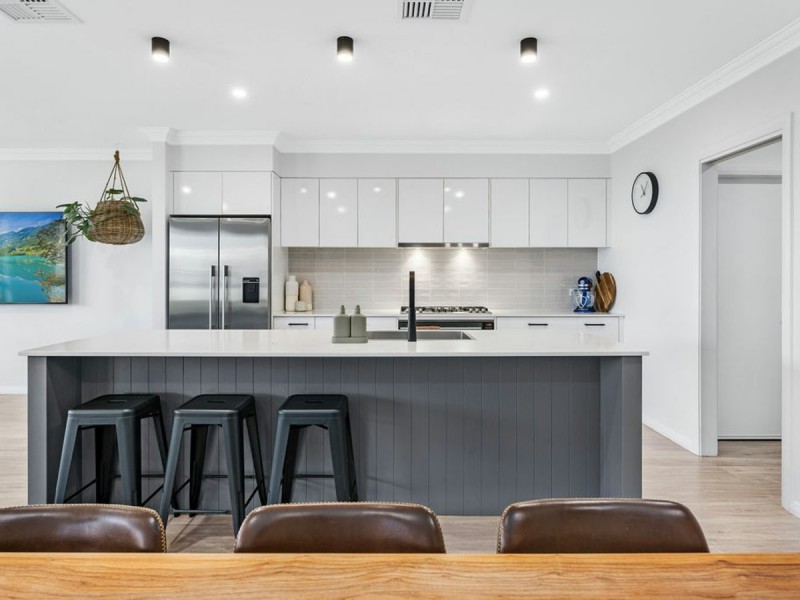 44A – 44B Austen Boulevard, Spring Farm NSW 2570