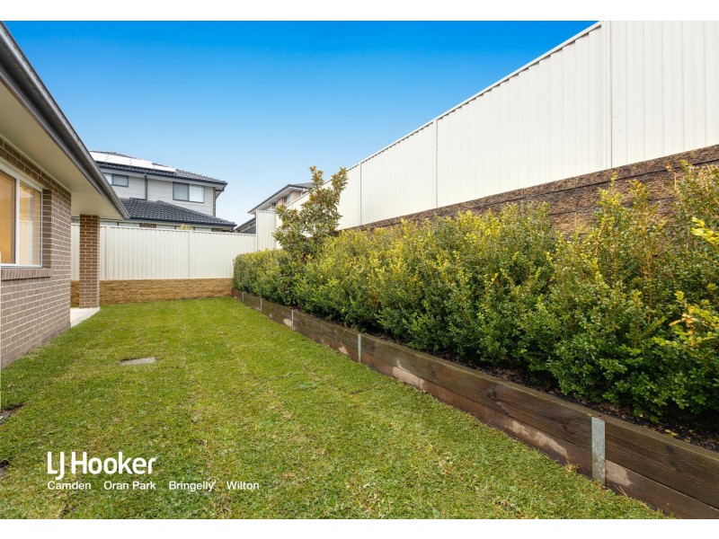 20 Tess Circuit, Oran Park NSW 2570