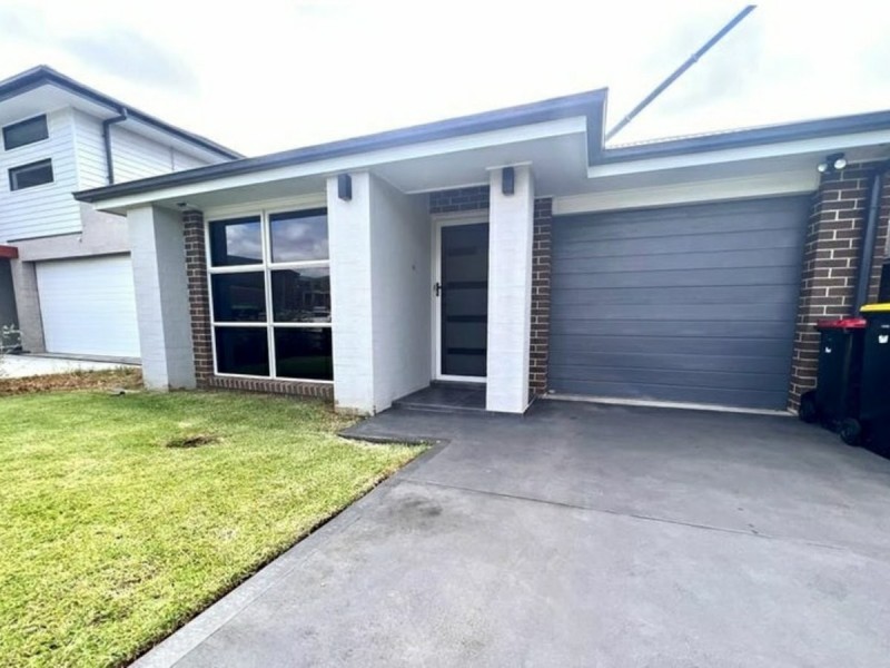 26 Contour Road, Austral NSW 2179