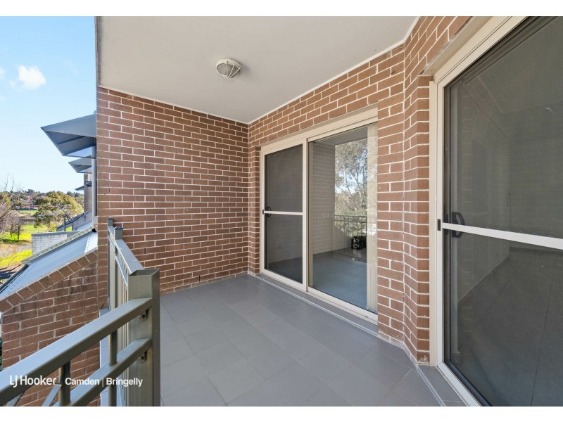 Unit 28/41 Woodhouse Drive, Ambarvale NSW 2560