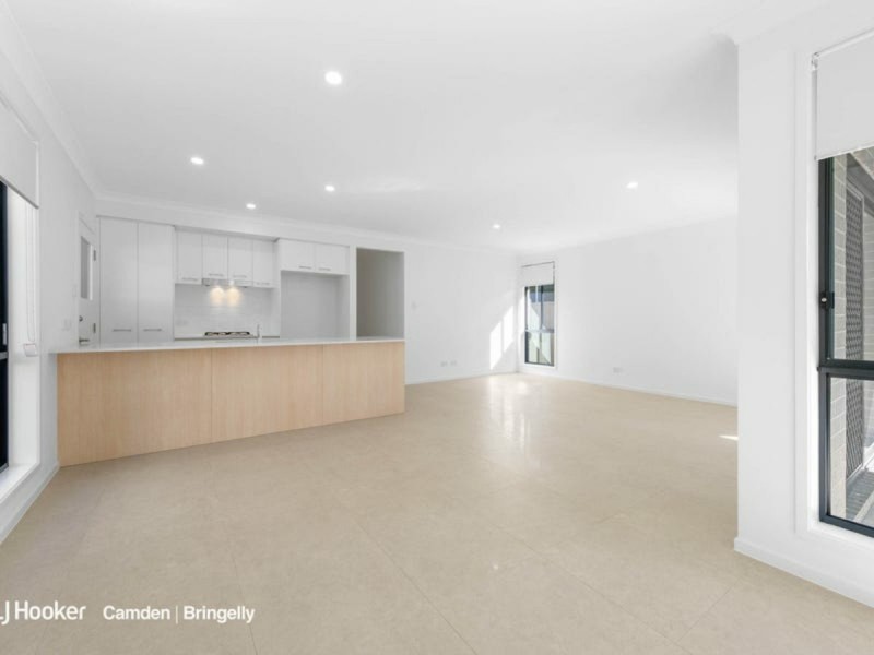 62 Battam Road, Gregory Hills NSW 2557