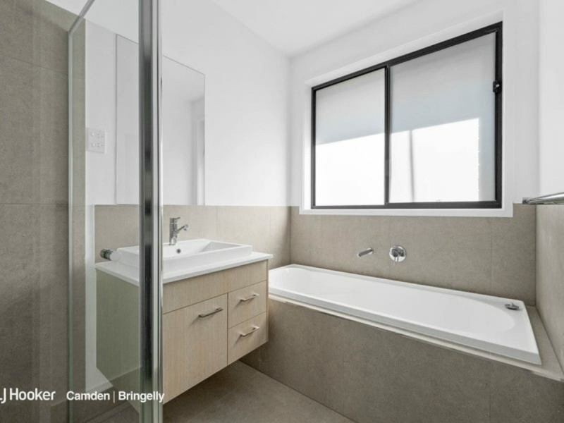 62 Battam Road, Gregory Hills NSW 2557