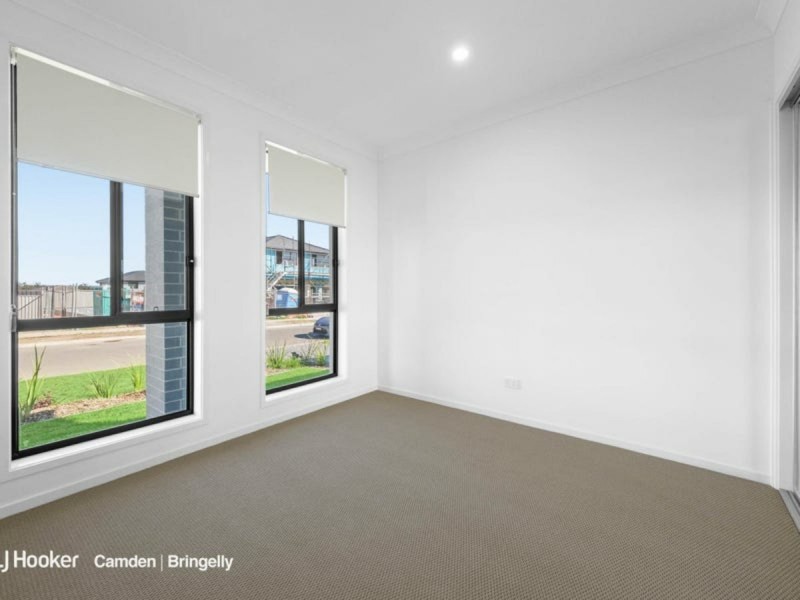 62 Battam Road, Gregory Hills NSW 2557