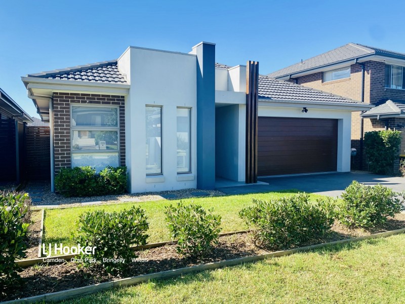 5 Boden Crescent, Oran Park NSW 2570