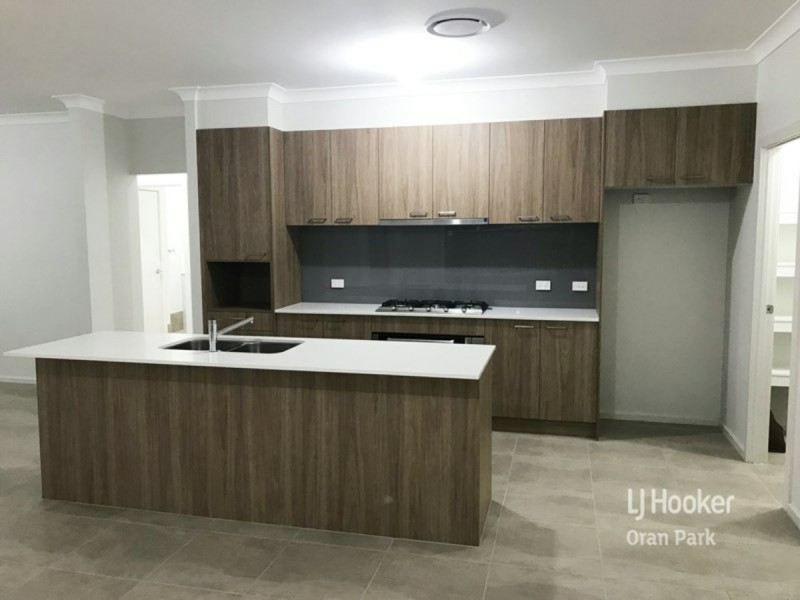 5 Boden Crescent, Oran Park NSW 2570