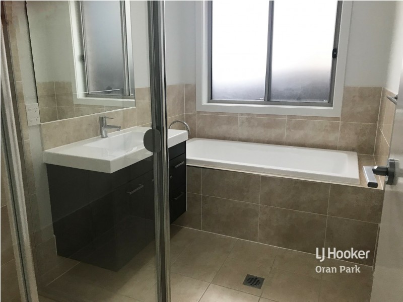 5 Boden Crescent, Oran Park NSW 2570