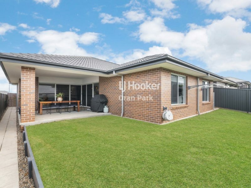 4 Steward Drive, Oran Park NSW 2570